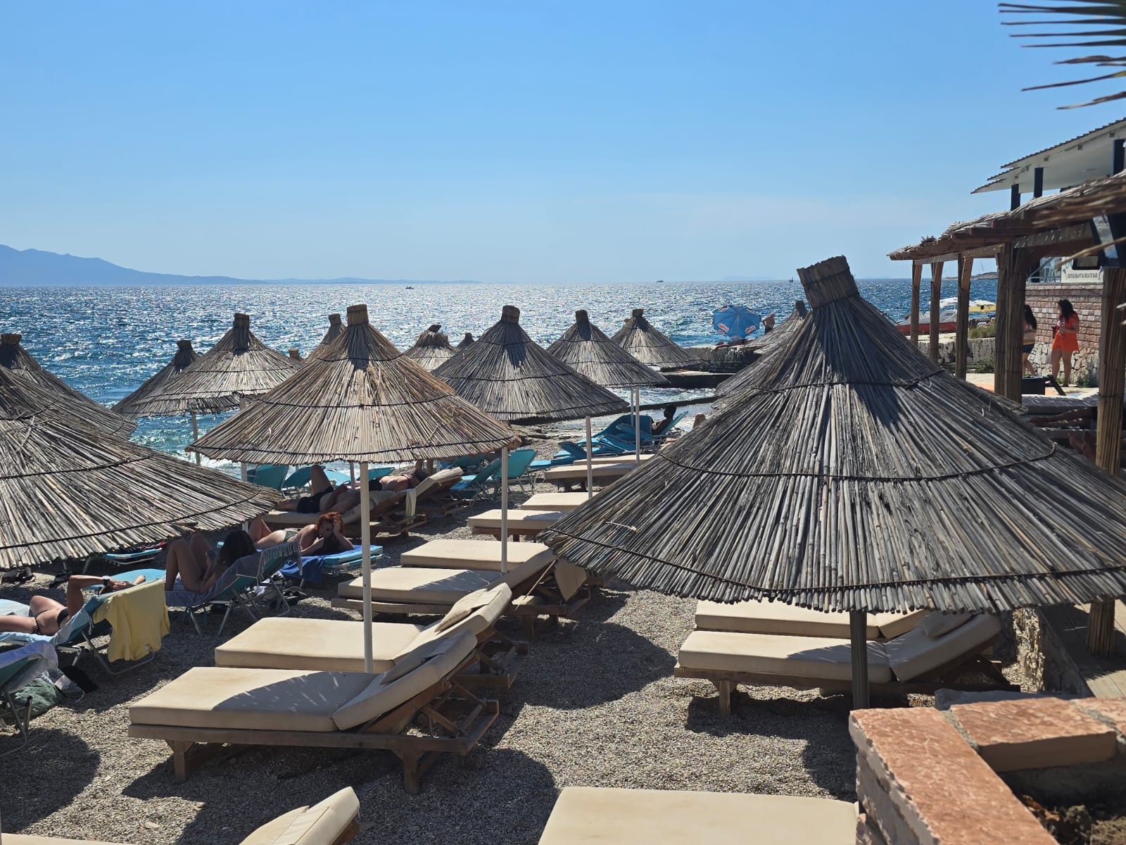 Summer atmosphere at Oceanic Beach